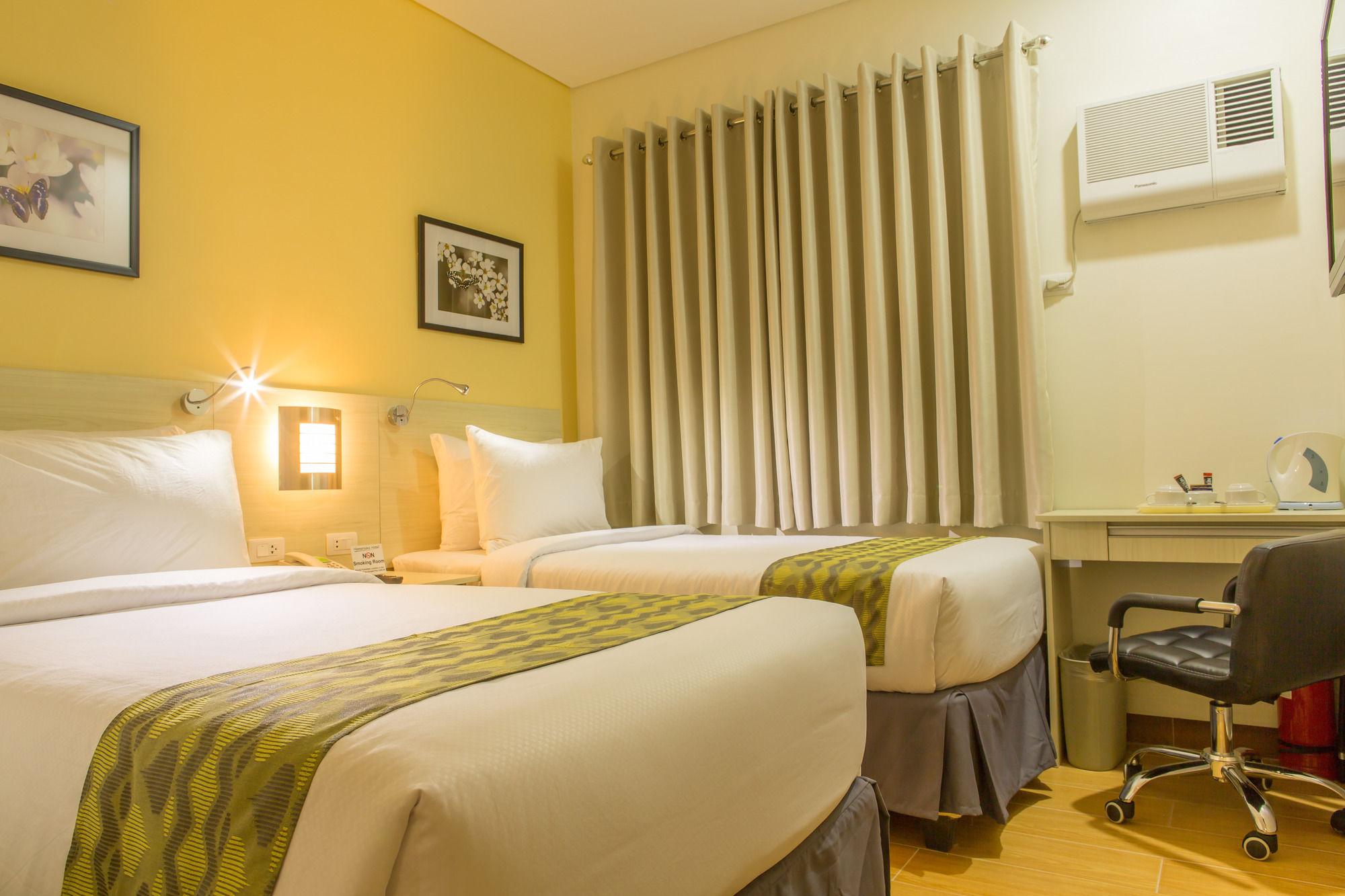 Hamersons Hotel Cebu Екстериор снимка