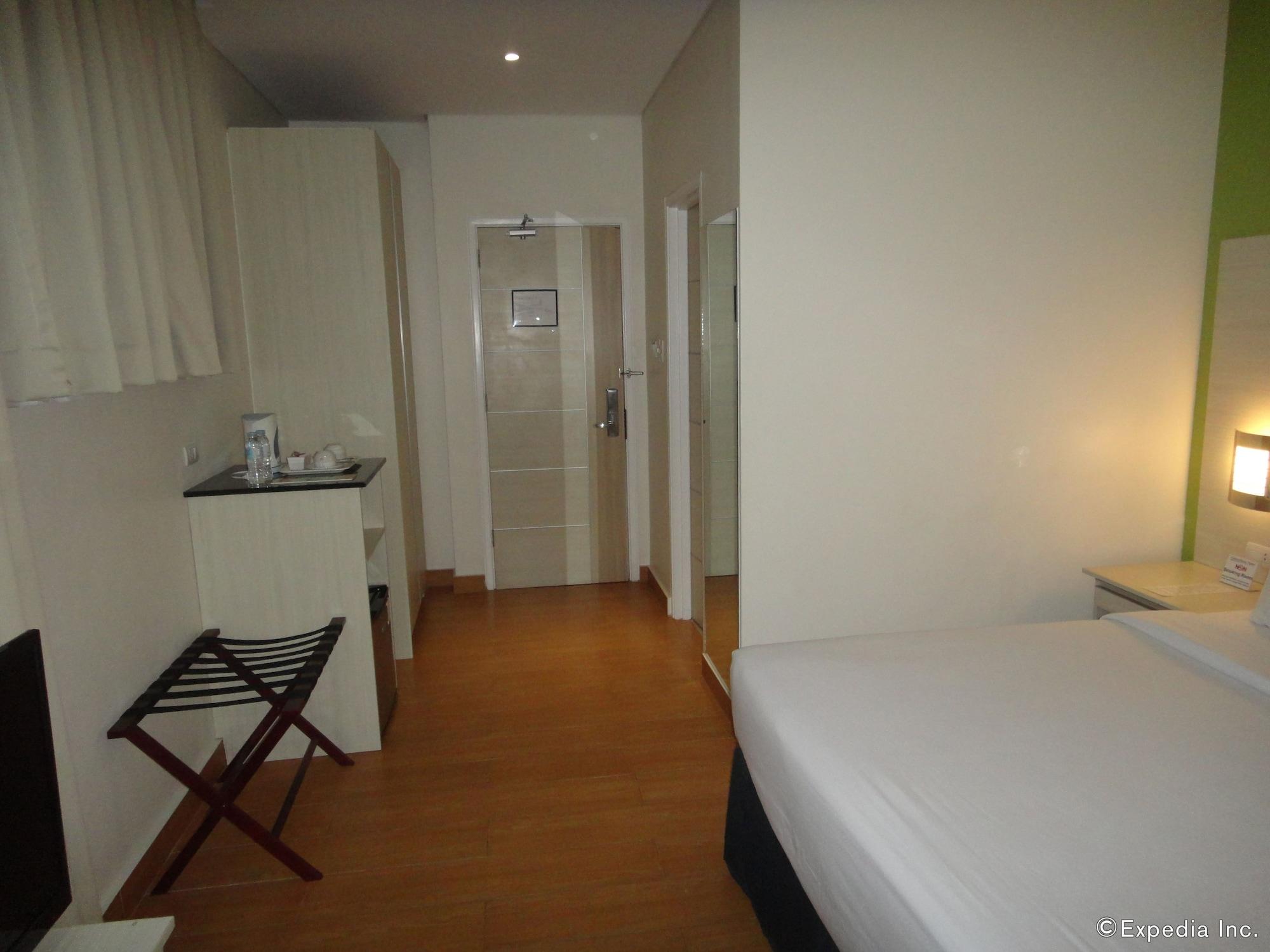 Hamersons Hotel Cebu Екстериор снимка