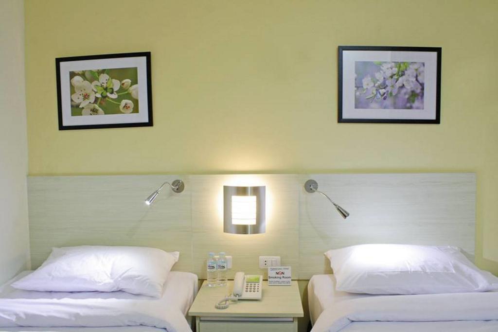 Hamersons Hotel Cebu Екстериор снимка